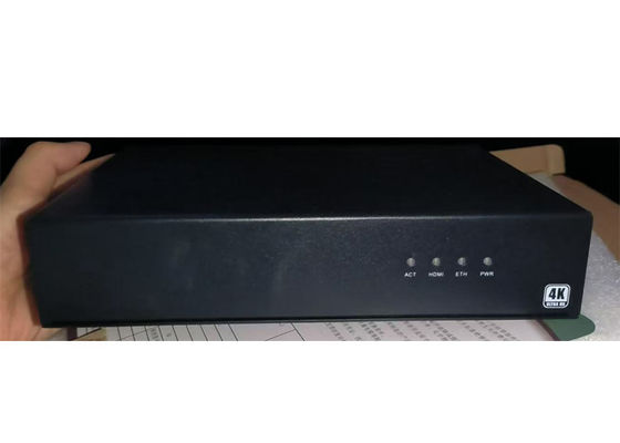Dukungan untuk layar 4K ganda, stasiun docking 12-in-1 KVM melalui IP Switch
